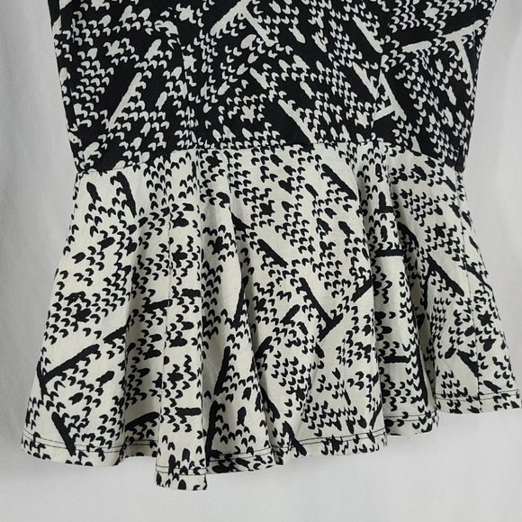 Black Off White Patterned Empire Tee Pleather Hem - Picture 3 of 9